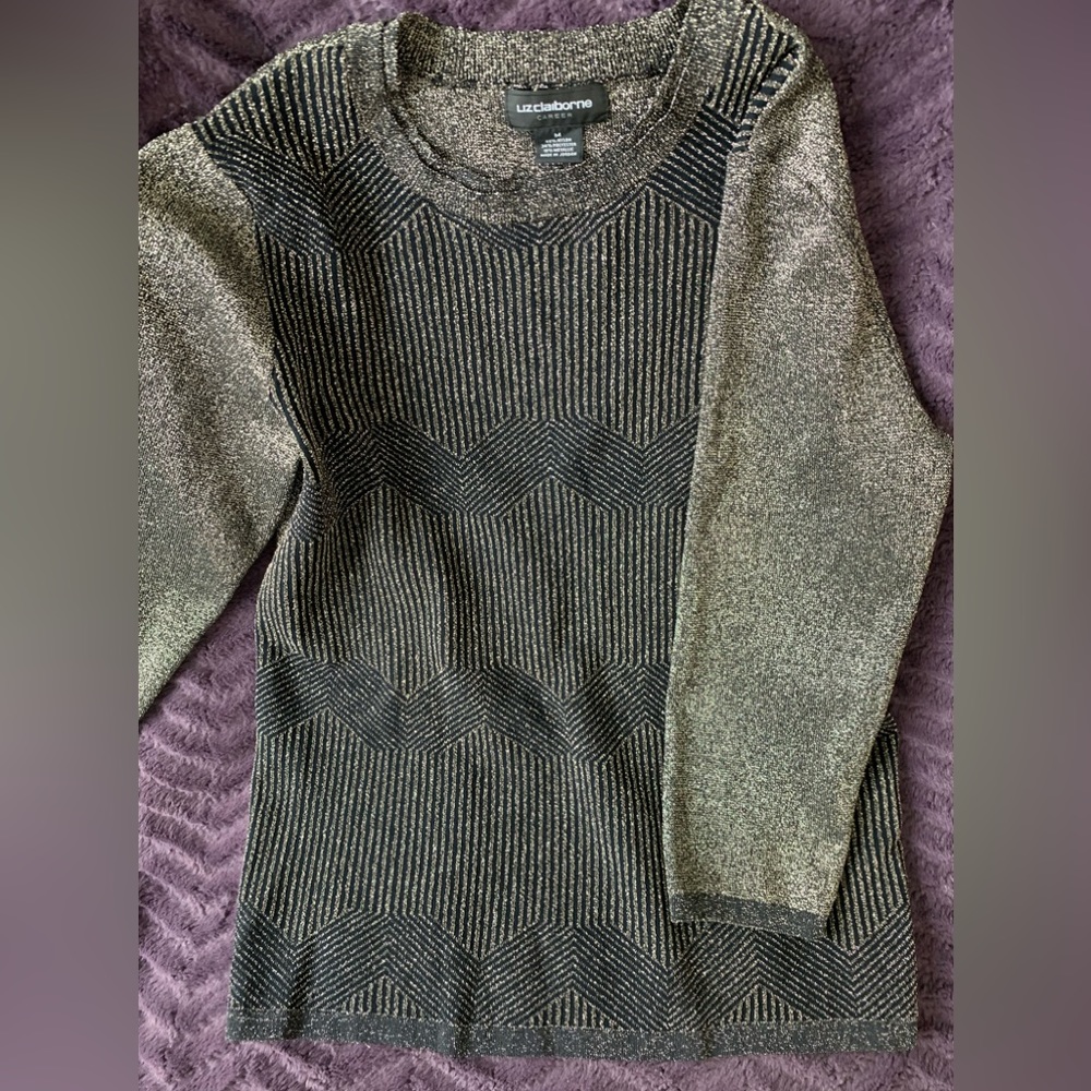 Liz Claiborne size M Shiny gold and black light weight 3/4 sleeve top/sweater.
